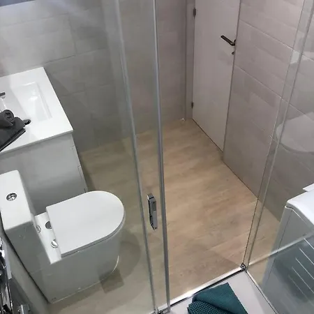 Mar Frente Al Mar, Américas Limpistar