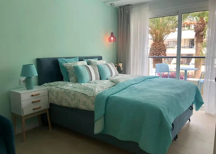 Mar First Line Americas - Limpistar Costa Adeje (Tenerife)