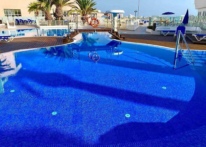 Mar Frente Al Mar, Americas | Limpistar *